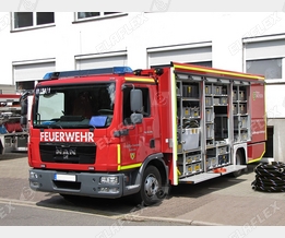Equipment truck for dangerous goods accidents Equipment truck for dangerous goods accidents
